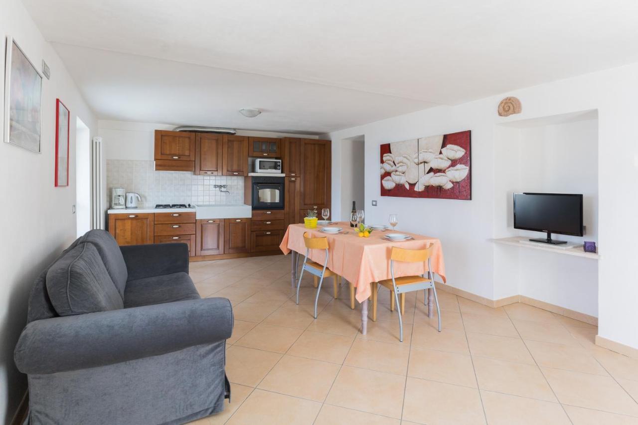 Appartamenti Ceccherini Malcesine Esterno foto